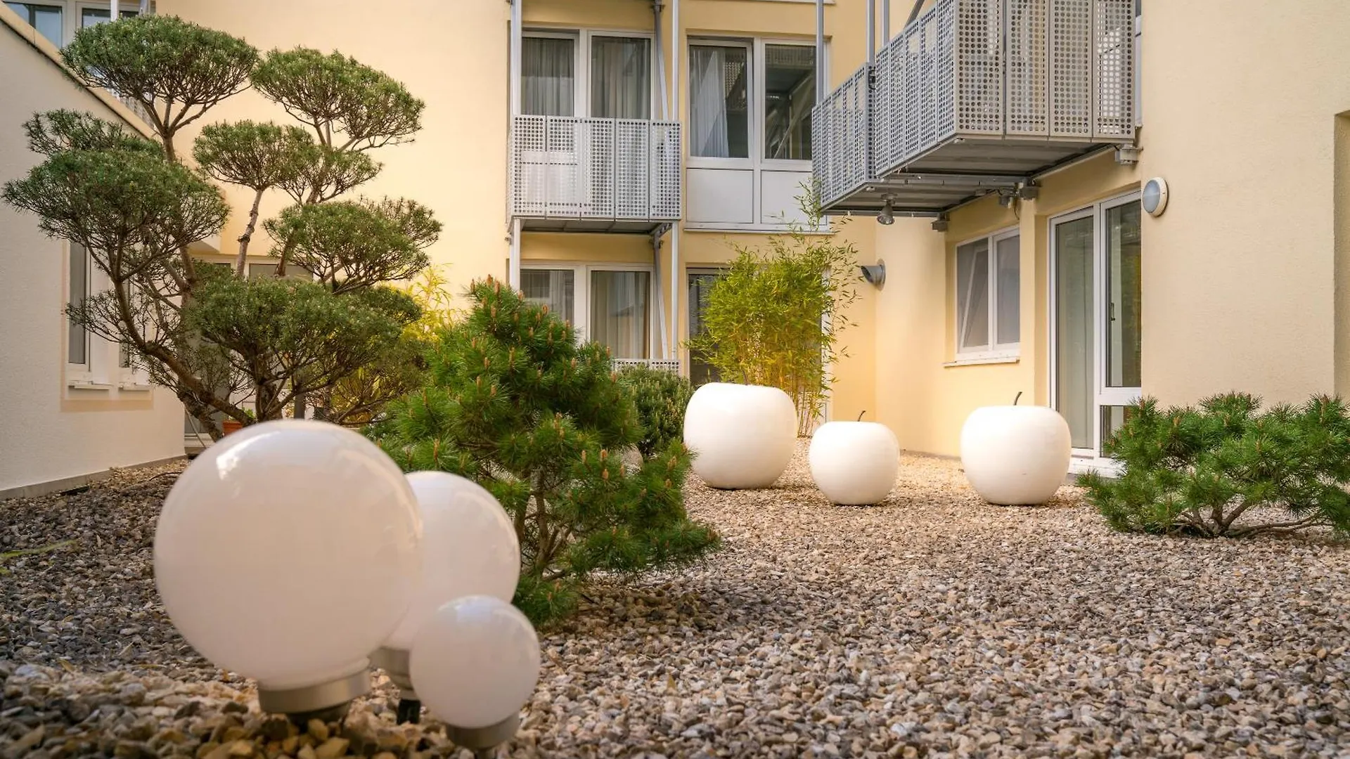 Hotel Airporthotel Residenz Steinenbronn