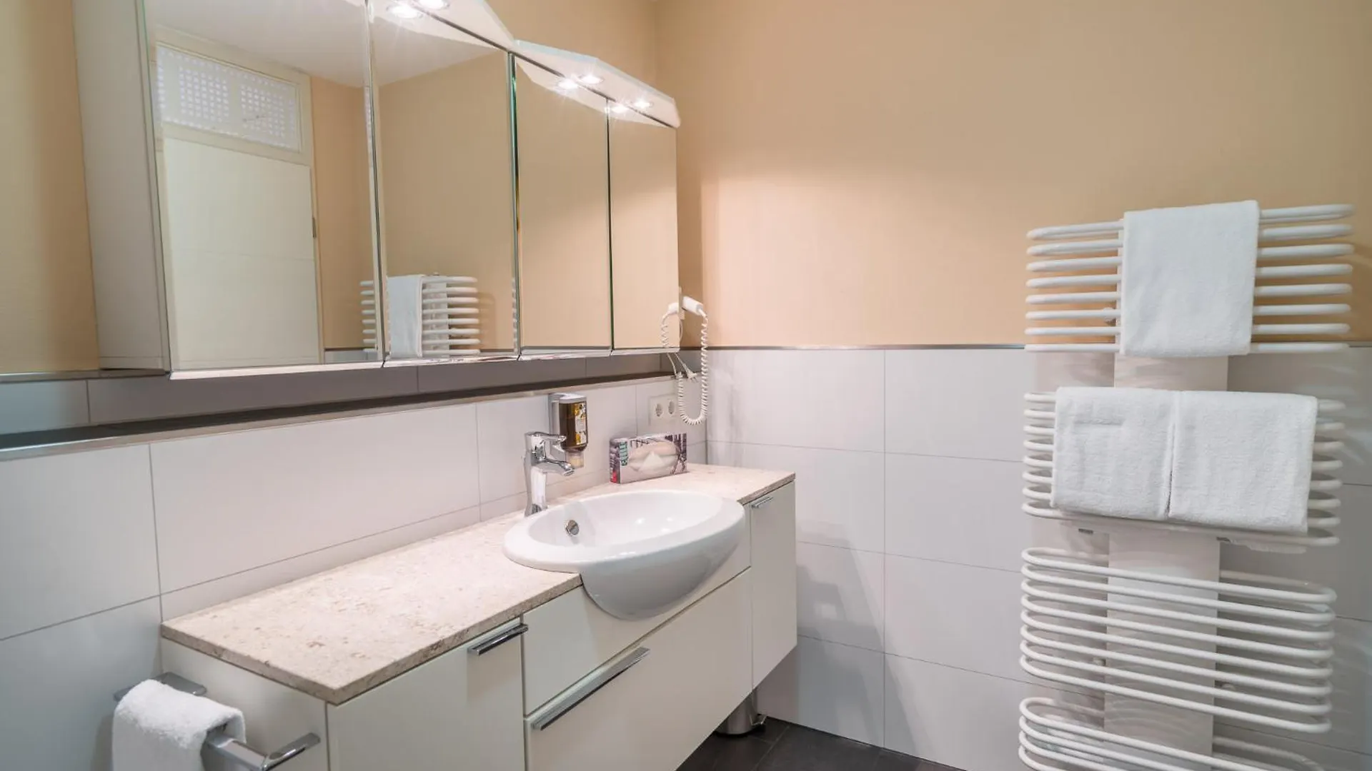 Airporthotel Residenz Steinenbronn Germany